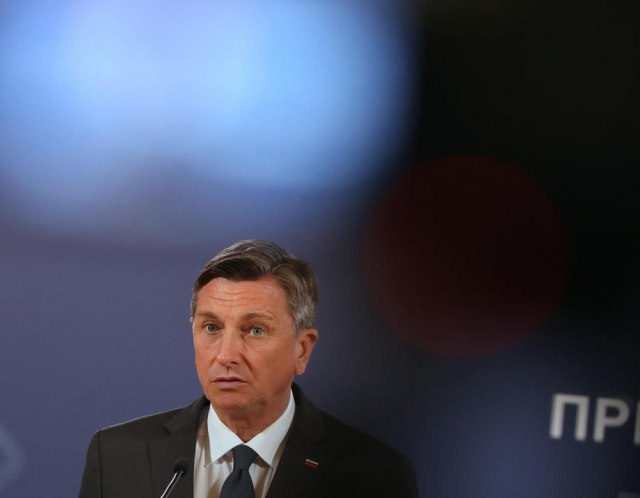 Pahor: "NATO mora ostaviti otvorena vrata Ukrajini"