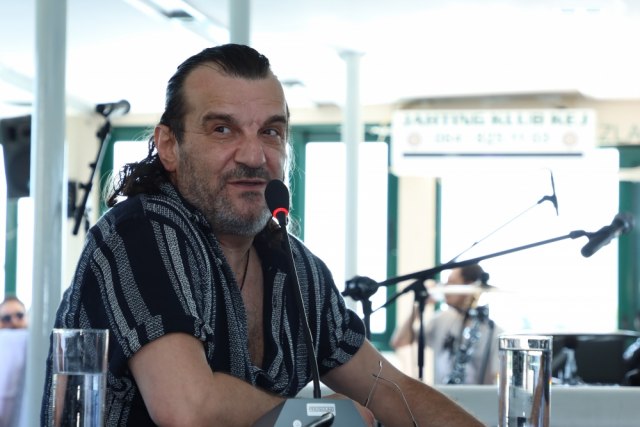 Hospitalizovan Aca Lukas; pevač se oglasio iz bolnice