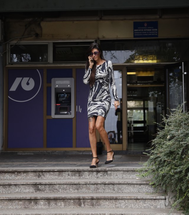 Èeda testiran na drogu i zadržan 24 sata, Jelena izašla iz policije i poruèila: "Pitajte njega"