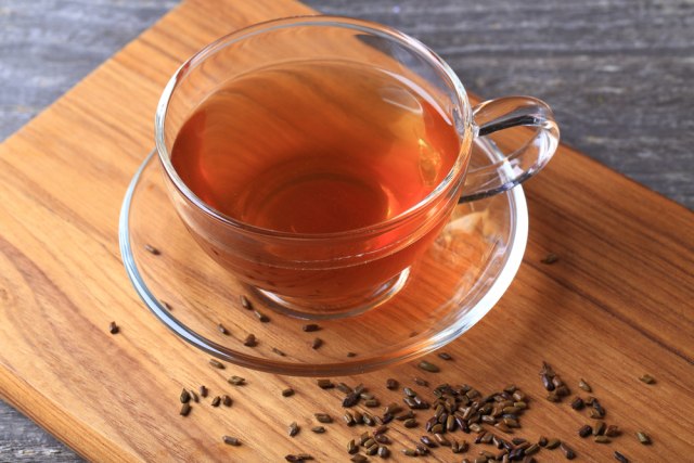 Čaj od sene kao prirodni lek za konstipaciju