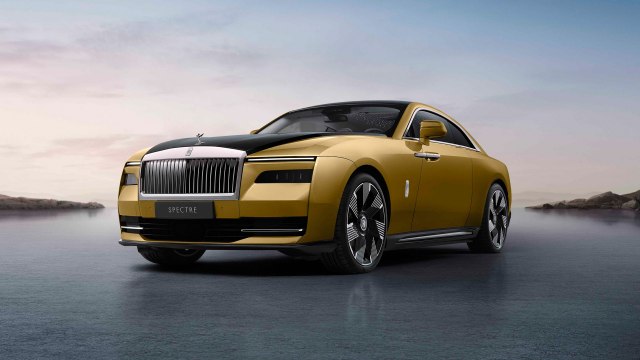 Stigao je novi kralj elektriènih automobila: Prvi Rolls-Royce na struju ima tri tone FOTO/VIDEO
