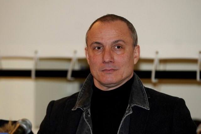 Oženio se Miloš Timotijević? Čestite kolega samo pristižu, a neki se i pitaju: Da li je Milica Pavlović ta srećnica? (FOTO)