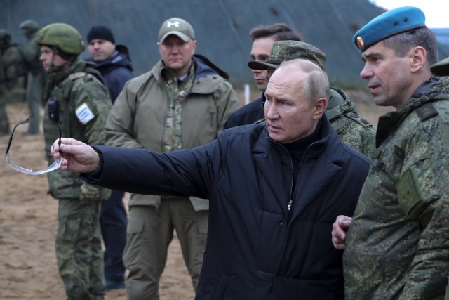 Putin upozorio: "Stigli smo do istorijske prekretnice. Predstoji najopasnija dekada"