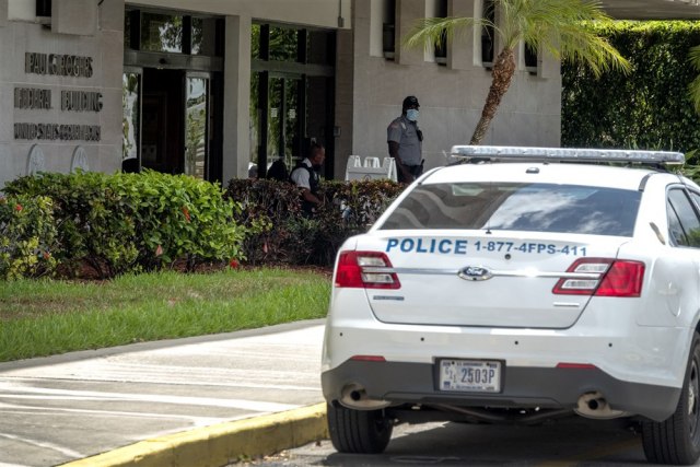 Pucnjava na Floridi: Poginuo tinejdžer
