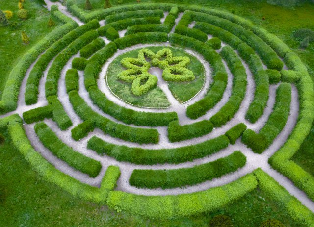 U Srbiji se nalazi LAVIRINT, jedan od najvećih u Evropi: Ljudima je potrebno SAT VREMENA da pronađu izlaz iz njega! (VIDEO)