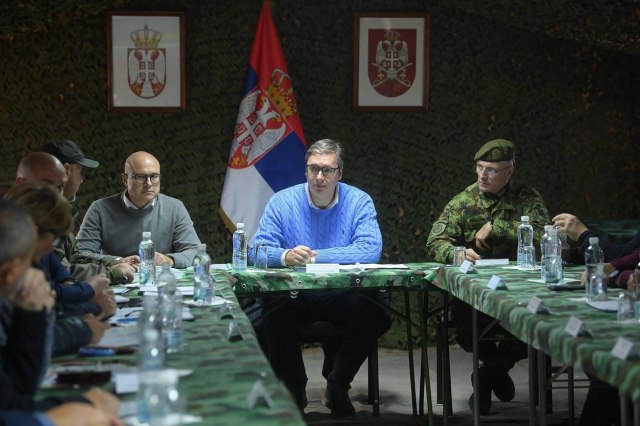 Vuèiæ izdao hitno nareðenje: Vojska Srbije odmah da se angažuje