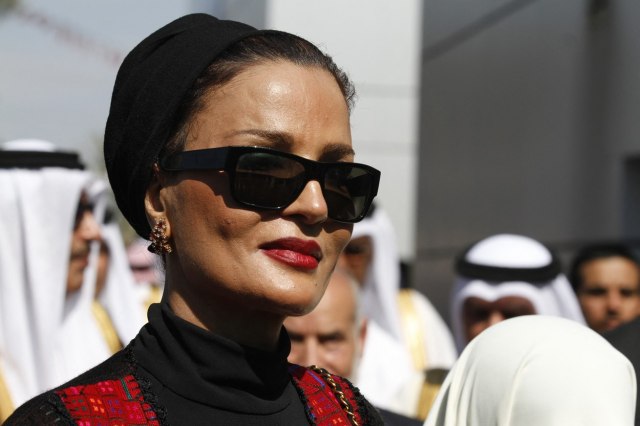 Supruga katarskog šeika najbolje obuèena na svetu: Ima šest doktorata i sedmoro dece