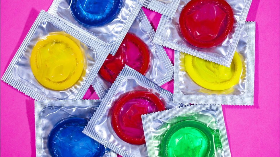 Francuska, mladi i zdravlje: Besplatni kondomi za sve od 18 do 25 godina