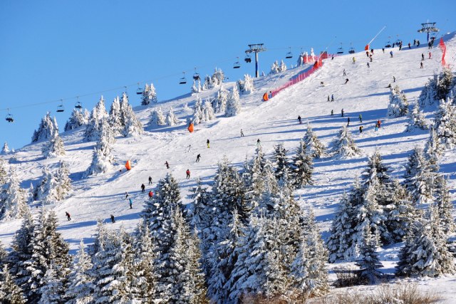 Otvorena ski sezona na Kopaoniku: Slede Stara planina i Zlatibor, ski karte nisu poskupele