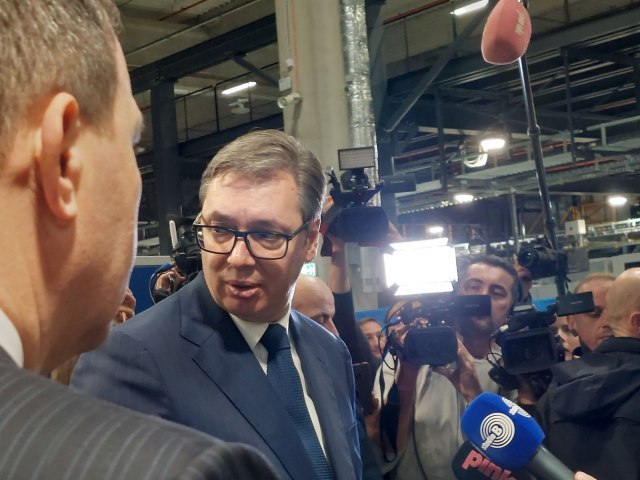 Vučić in Indjija: This will be the biggest exporter from Serbia PHOTO