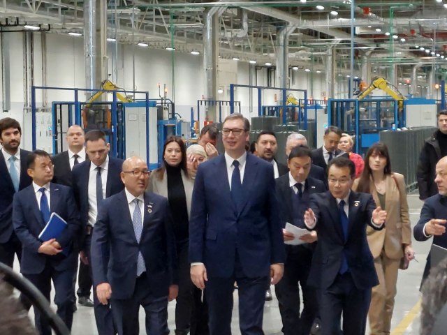 Vučić: Ovo će biti najveći izvoznik iz Srbije, plate radnika veće od 900 evra FOTO