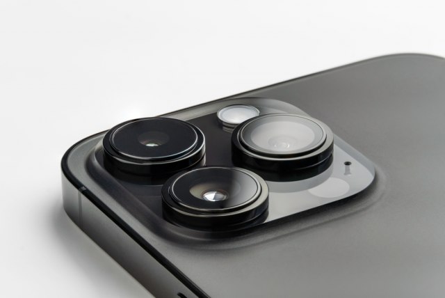 Apple potvrdio koje senzore kamere koristi iPhone