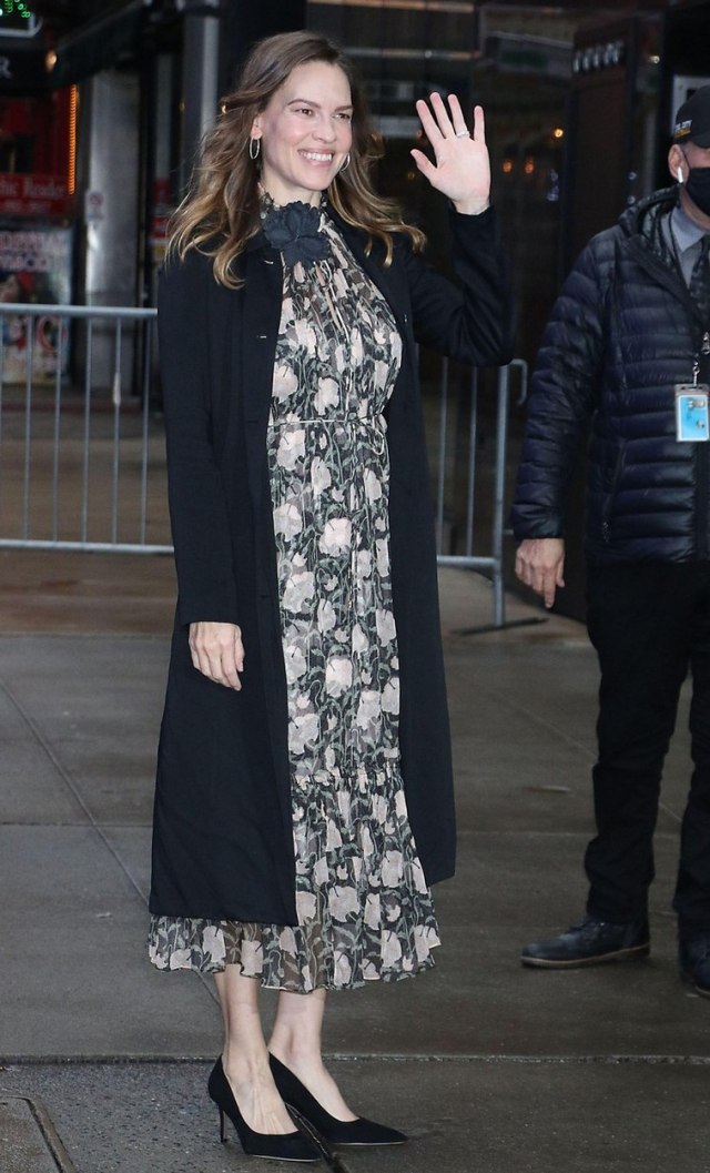 Hilari Svonk trudna u 49. godini, novom fotkom oduševila fanove: "Sve što želim..." FOTO