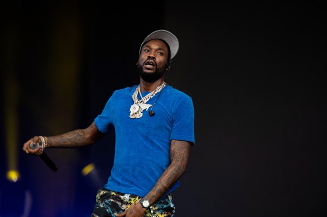 Reper platio kaucije za 20 žena da bi mogle da budu kod kuæe sa decom za praznike