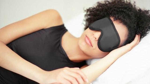 Scientists discover what is the golden hour to go to bed to sleep - Vimarsana News