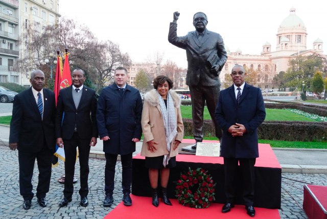 Spomenik predsedniku Angole uskoro u istoimenoj beogradskoj ulici