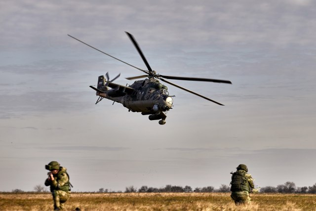 Sa Kipra nam šalju pet "ubica tenkova": Moæni helikopter stiže u Srbiju