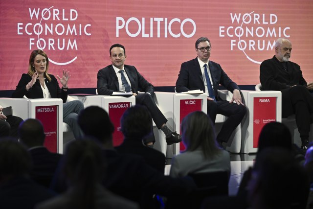 Vučić u Davosu: Čitam poslednjih meseci da sam ja mali Putin VIDEO
