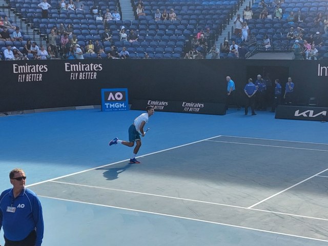 Ðokoviæ "na prstima" pred Dimitrova FOTO