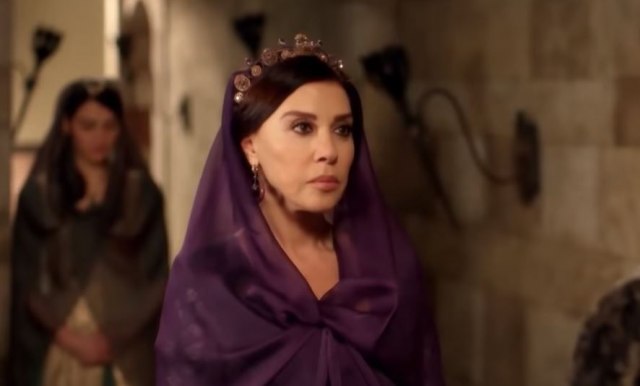 Niko ne može da poveruje kako SULTANIJA VALIDE izgleda DANAS - na pragu 9. decenije! (FOTO)