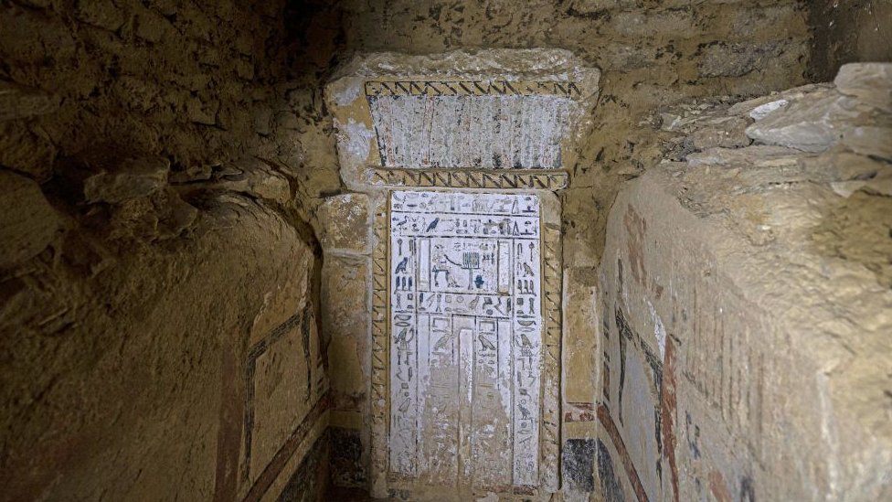 Jedna od èetiri otkrivene grobnice na arheološkom nalazištu Sakara, južno od Kaira/Getty Images