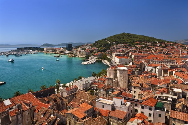 Hrvati kreæu sa kažnjavanjem turista: Pravila je dosta, a cene za prekršaje i do 300 evra
