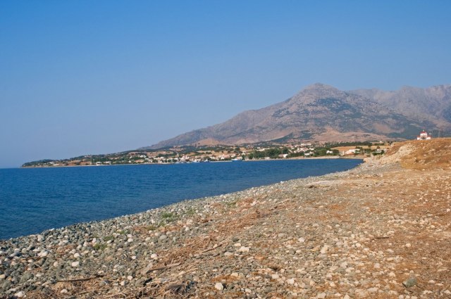 Grèko ostrvo na kojem živi svega dve hiljade ljudi: "Neki ljudi dolaze zbog mora"