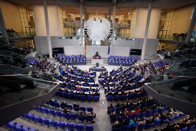 Potomci žrtava genocida tuže Nemaèku, ali i svoju vladu
