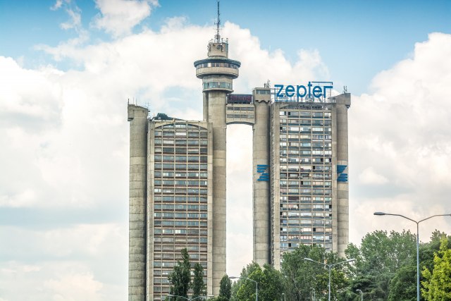 Prodata Geneks kula za više od 20 miliona evra