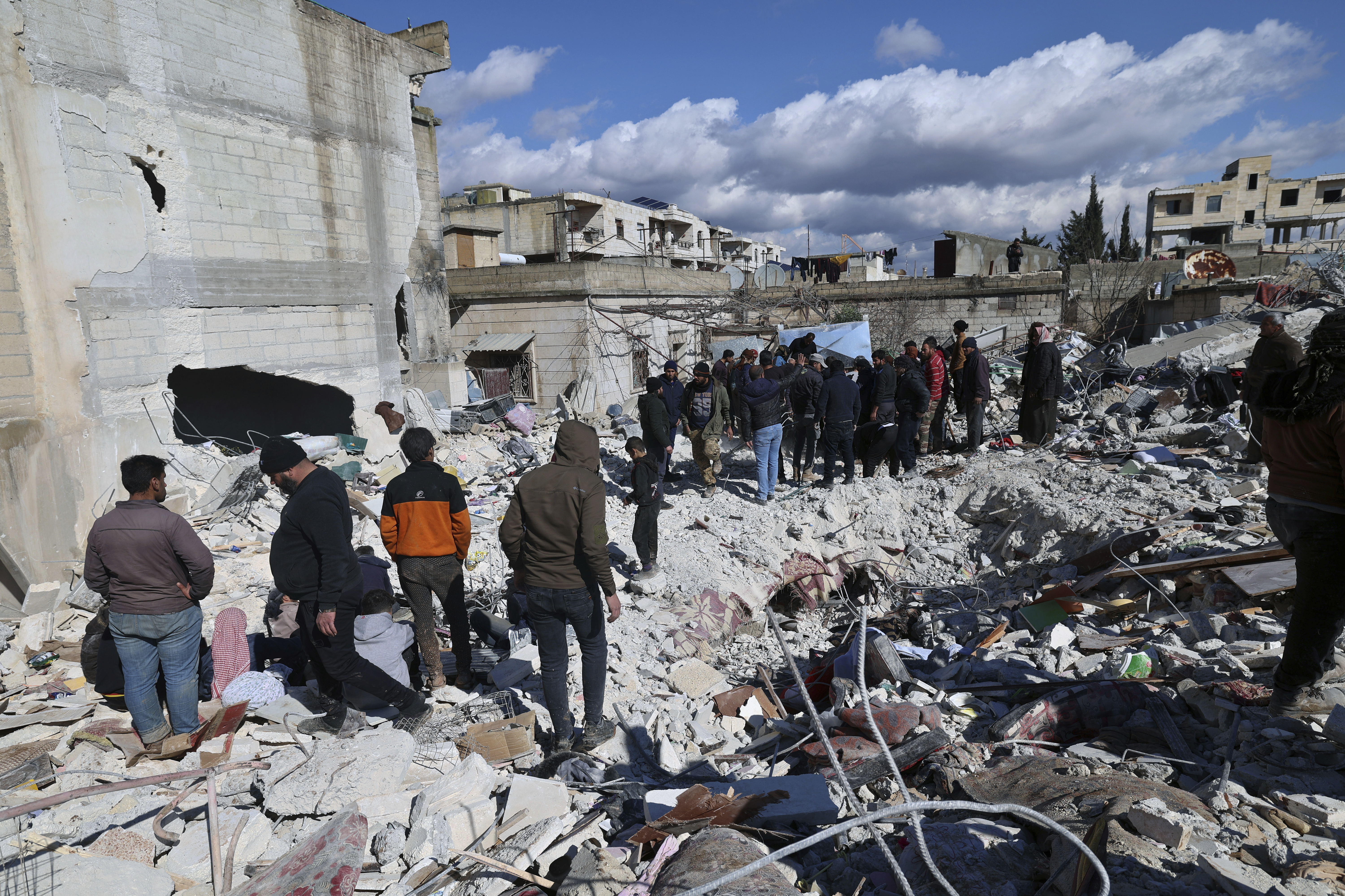 Землетрясение в сирии сколько. Сирия Алеппо землетрясение 2023. Турция Алеппо землетрясение. Землетрясение в Турции 2023. Сирия сейчас.