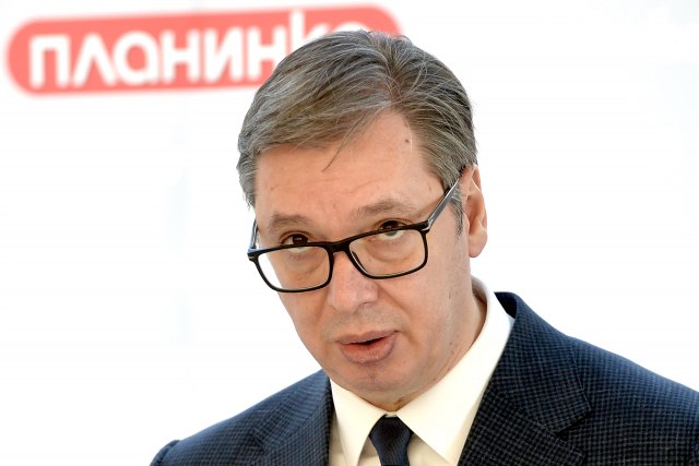 Vuèiæ poruèio Prištini: Èestitam, konaèno istina