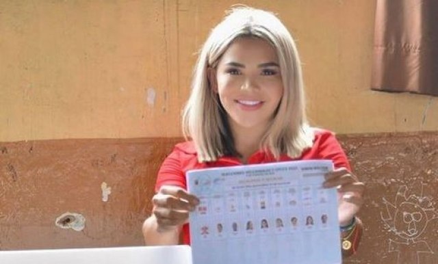 Nekada Only fans model, danas uspešna politièarka: Marija se izborila za titulu gradonaèelnice FOTO