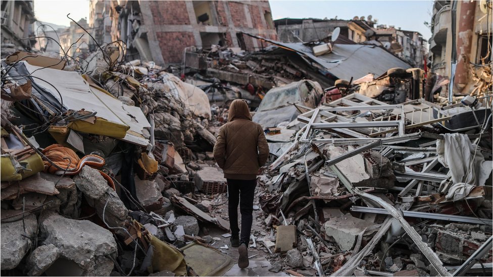 Zemljotres u Turskoj: Više od 130 ljudi pod istragom zbog rušenje zgrada, u humanitarnom konvoju i droga - B92