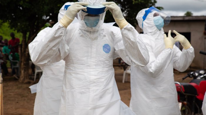 L’OMS convoca una riunione di emergenza mentre si diffonde una malattia mortale: stiamo affrontando una nuova pandemia?