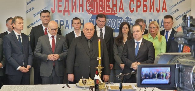 Palma: Svi smo uz crkvu i našeg predsednika Vuèiæa, a Sretenje da bude dan pomirenja u Srbiji