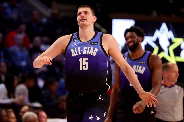 Spektakl bez spektakla: Jokiæ odmarao, Tejtum dominirao – povrede sklonile Lebrona i Janisa