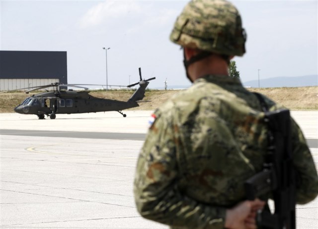 Počela specijalna operacija: Hrvatska šalje 14 helikoptera Ukrajini, skidaju oznake sa njih
