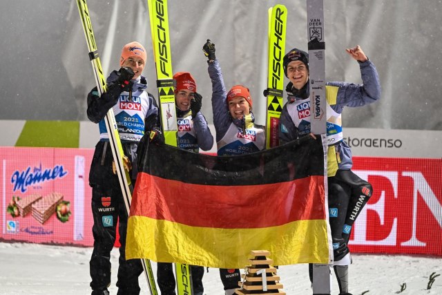 Nemaèka osvojila zlato u mešovitoj ekipi u ski skokovima na SP