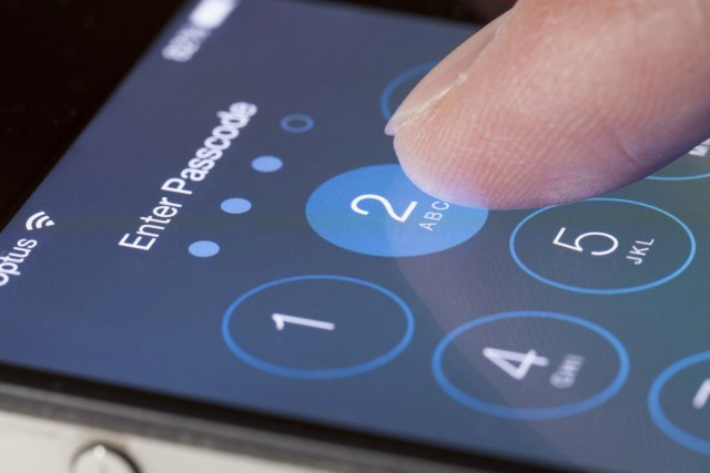 Pazite se ako koristite šifru na telefonima: Lopovi imaju ovu taktiku za otključavanje uređaja