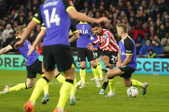 Šokantan poraz Totenhema u FA Kupu