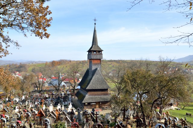 Veselo groblje u Rumuniji: Smrt na ovom mestu predstavlja početak boljeg života FOTO
