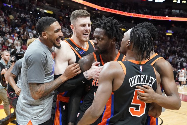 Niksi ne mogu da izgube – Durent i Sansi razbili Èikago