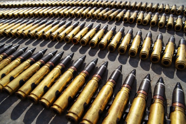 Vuèiæ: Srbija æe praviti još više oružja, u fabrikama odbrambene industrije radi 20.000 ljudi