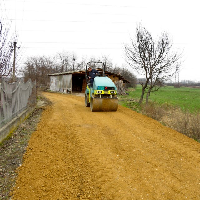 Sanacija puteva u Kragujevcu FOTO