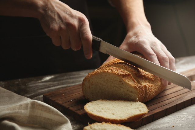 Obožavate OVAJ NAMAZ, a verovatno ne znate da može da se koristi i za POLIRANJE NAMEŠTAJA I UKLANJANJE lepljivih ostataka - NIJE MASLAC