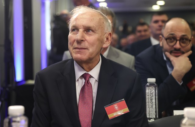 Džajiæ jednoglasno izabran za predsednika FSS