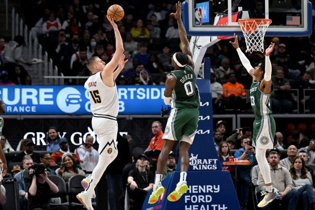 Jokiæ prekinuo crni niz i odveo Denver u plej-of