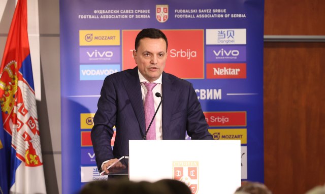 Mediji: Džajiæ smenio Šurbatoviæa; B92.net: Dezinformacija