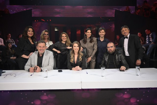 Nikad nije kasno - Nedelja, 26. mart - Studio RAZOREN OD TUGE: Izgubila sam muža i večeras pevam njegovu omiljenu pesmu (VIDEO)