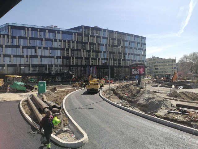 Intenzivni radovi na izgradnji kružnog toka u Novom Sadu FOTO